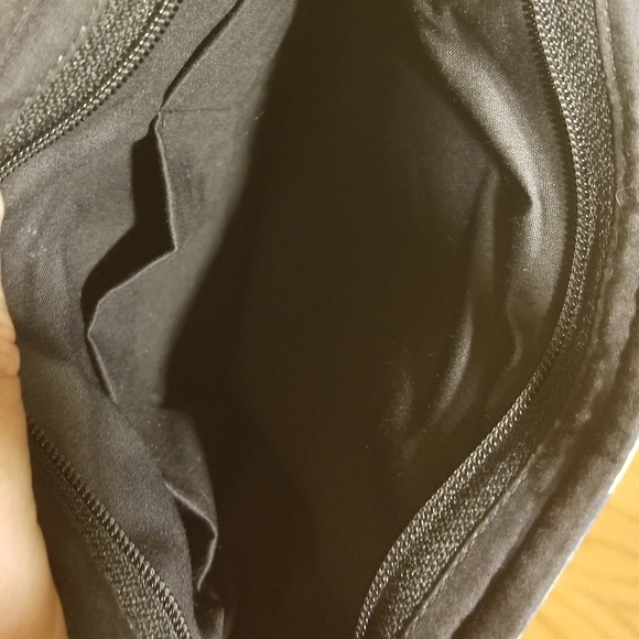 Handmade Batik Purse - Picture 2 of 6